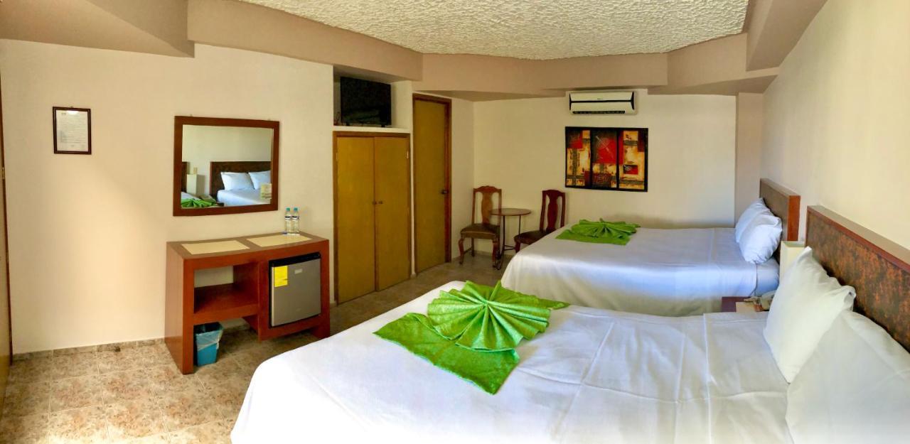 Hotel Del Camino Real El Grullo المظهر الخارجي الصورة