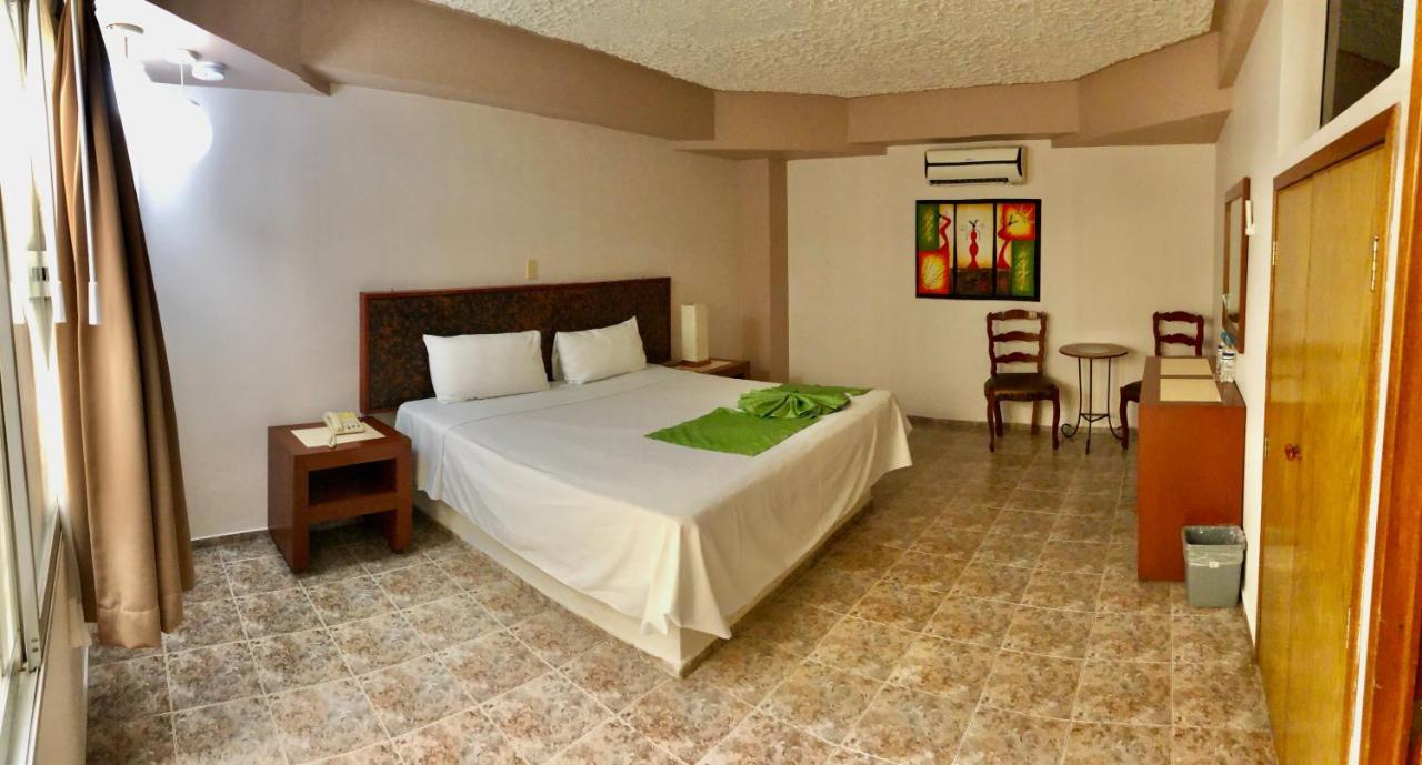 Hotel Del Camino Real El Grullo المظهر الخارجي الصورة