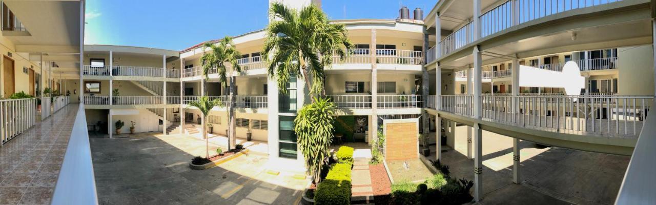 Hotel Del Camino Real El Grullo المظهر الخارجي الصورة