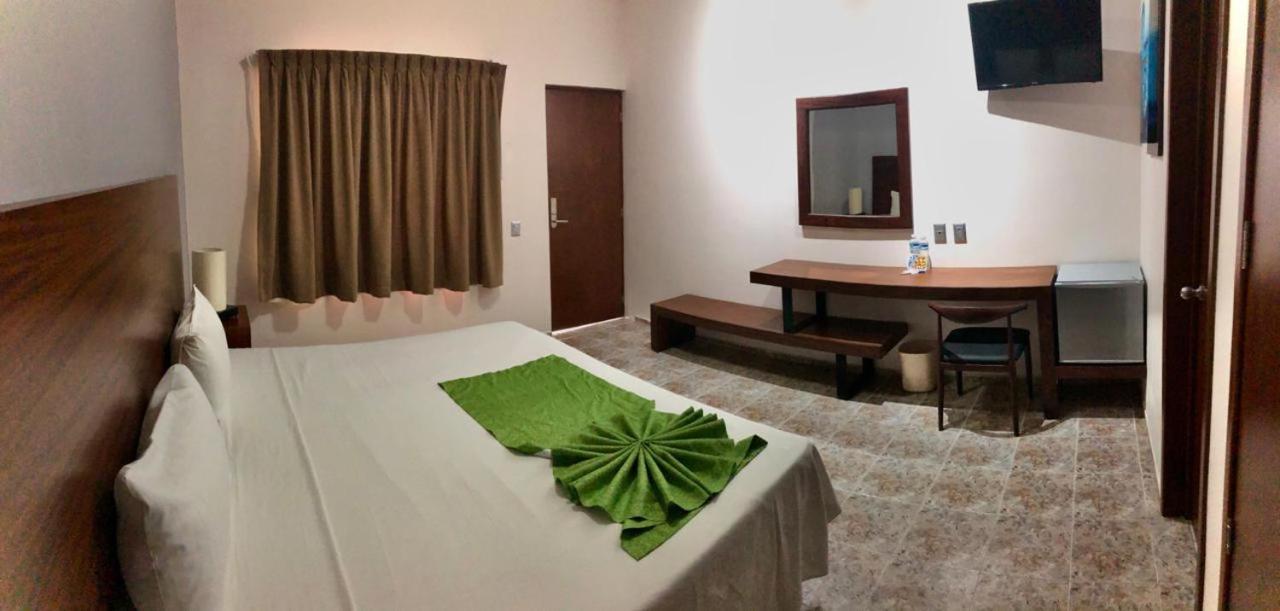 Hotel Del Camino Real El Grullo المظهر الخارجي الصورة